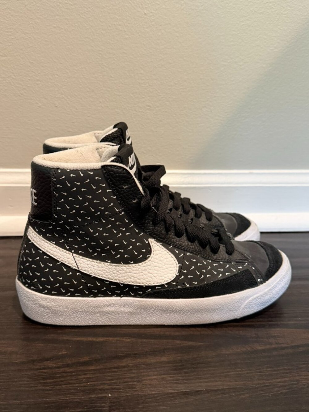 Nike Blazer Mid '77 GS 'Polka Swoosh' (Size 4.5Y)